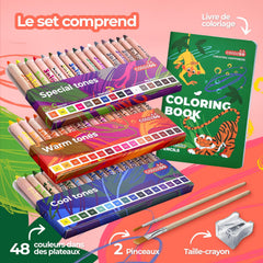 Colozoo Gecko coloring book accompanies kid-friendly drawing sessions.