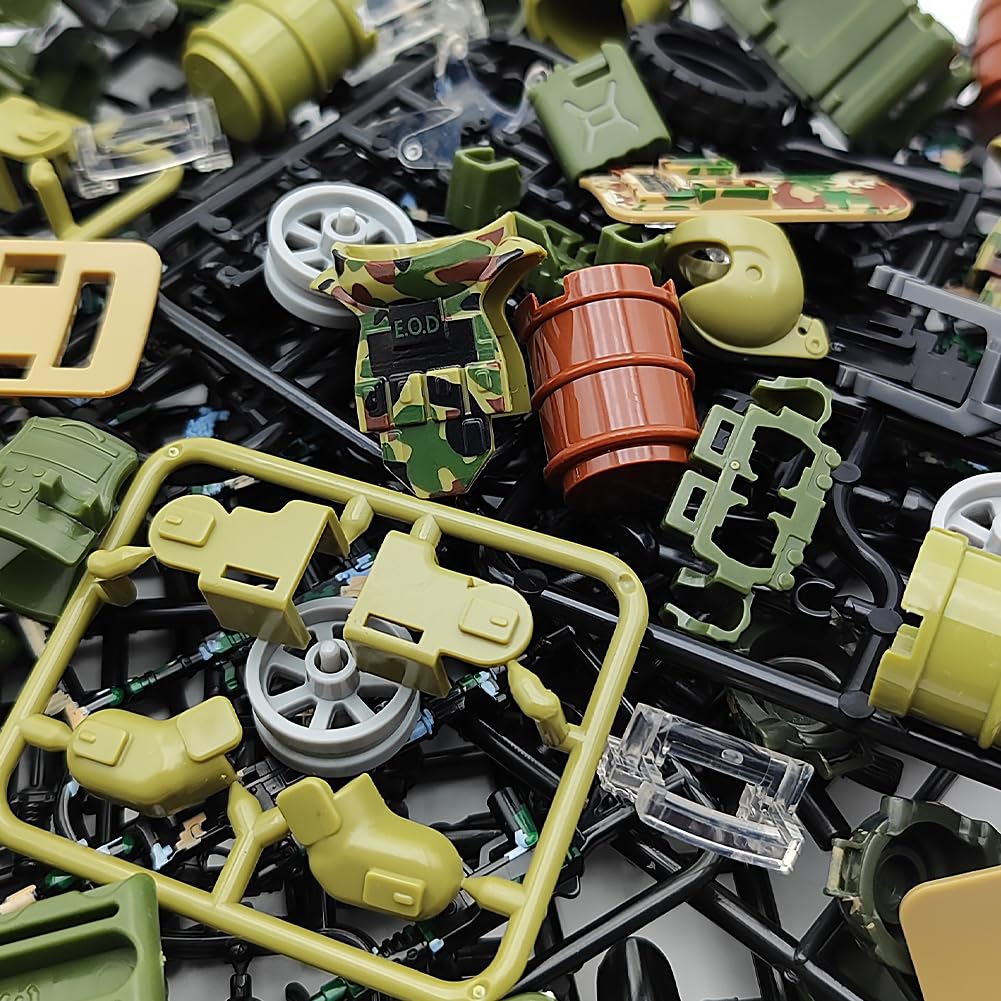 CONVENTEJOY camouflage helmet brings authentic look to minifigures