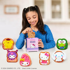 Cookeez Makery Toasty Treatz plush-pop reveals a squishy scented friend.