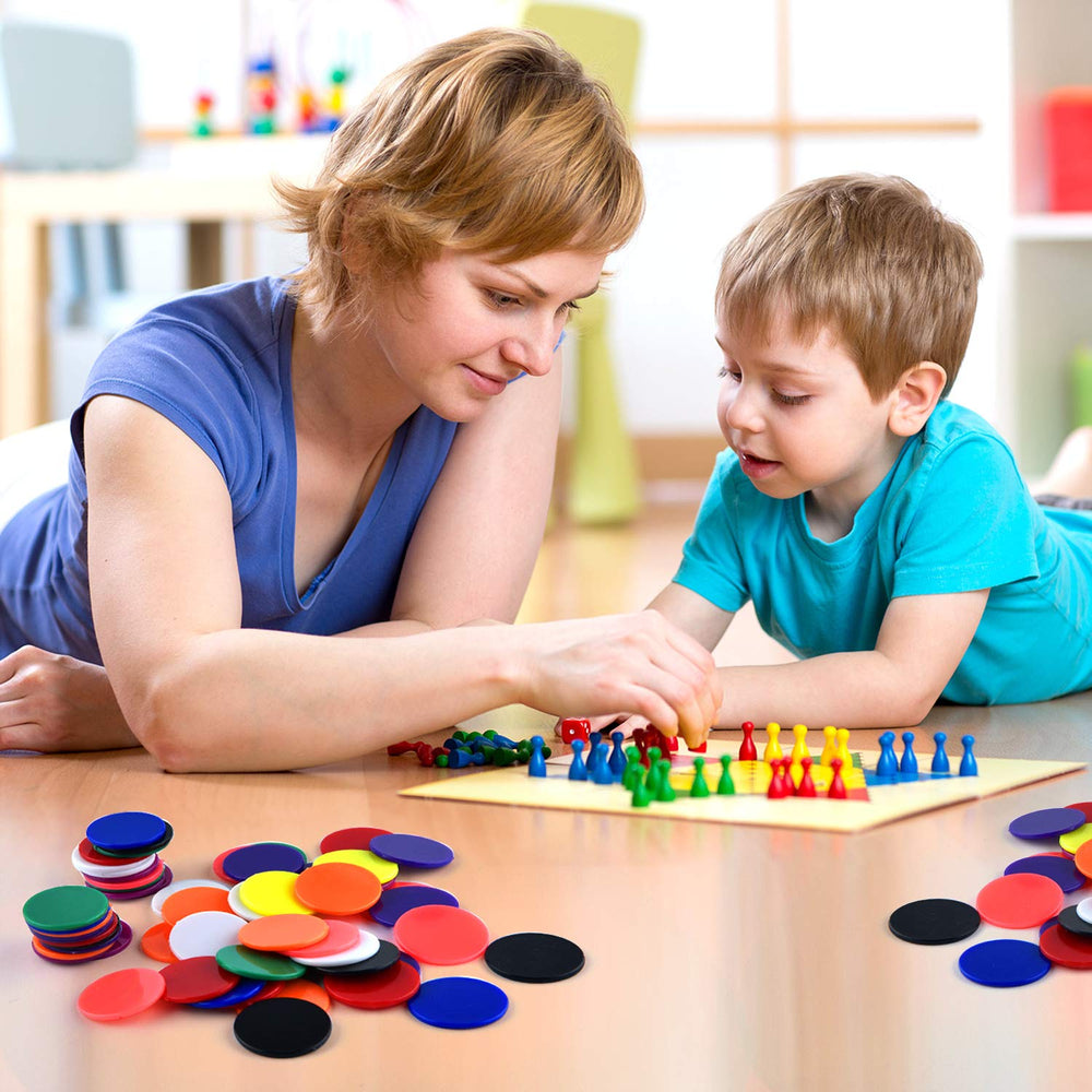 Coopay counting discs aid sorting and patterning activities.