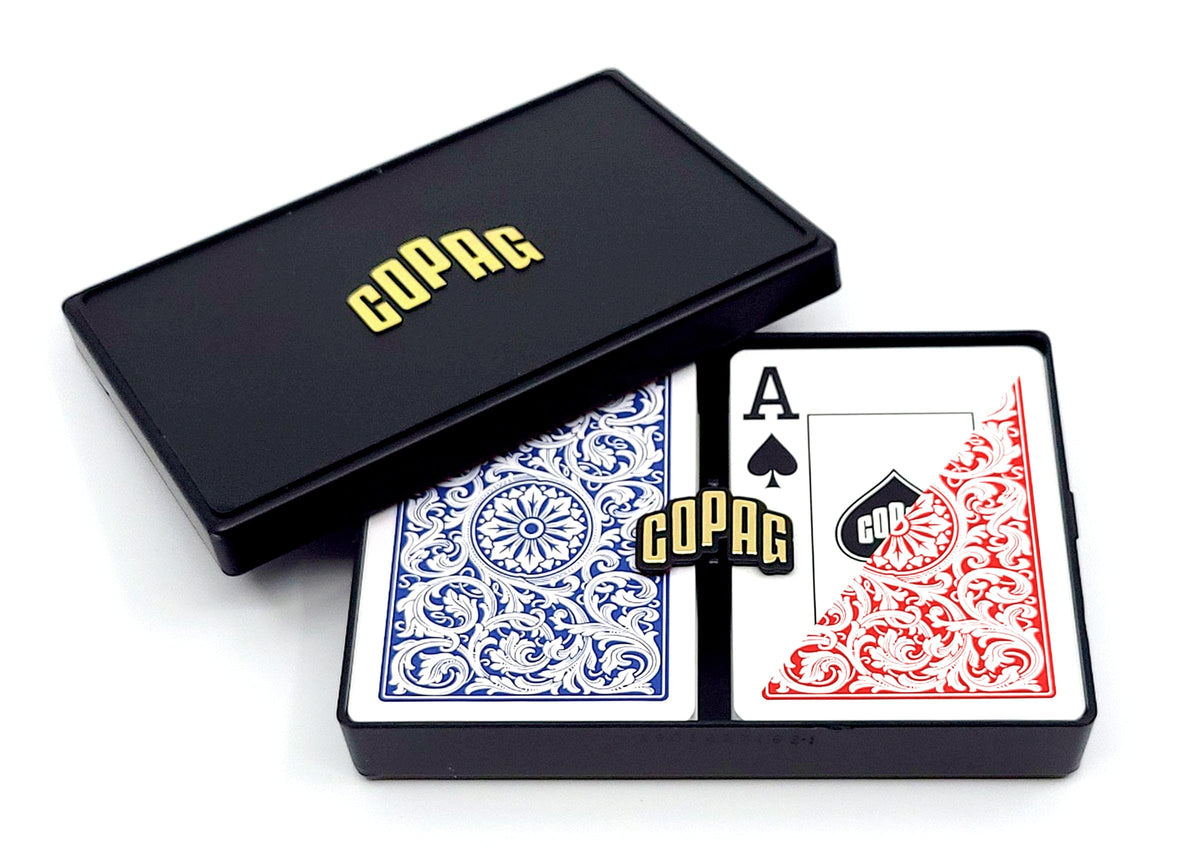 Copag 1546 front card—premium finish for smooth shuffling.