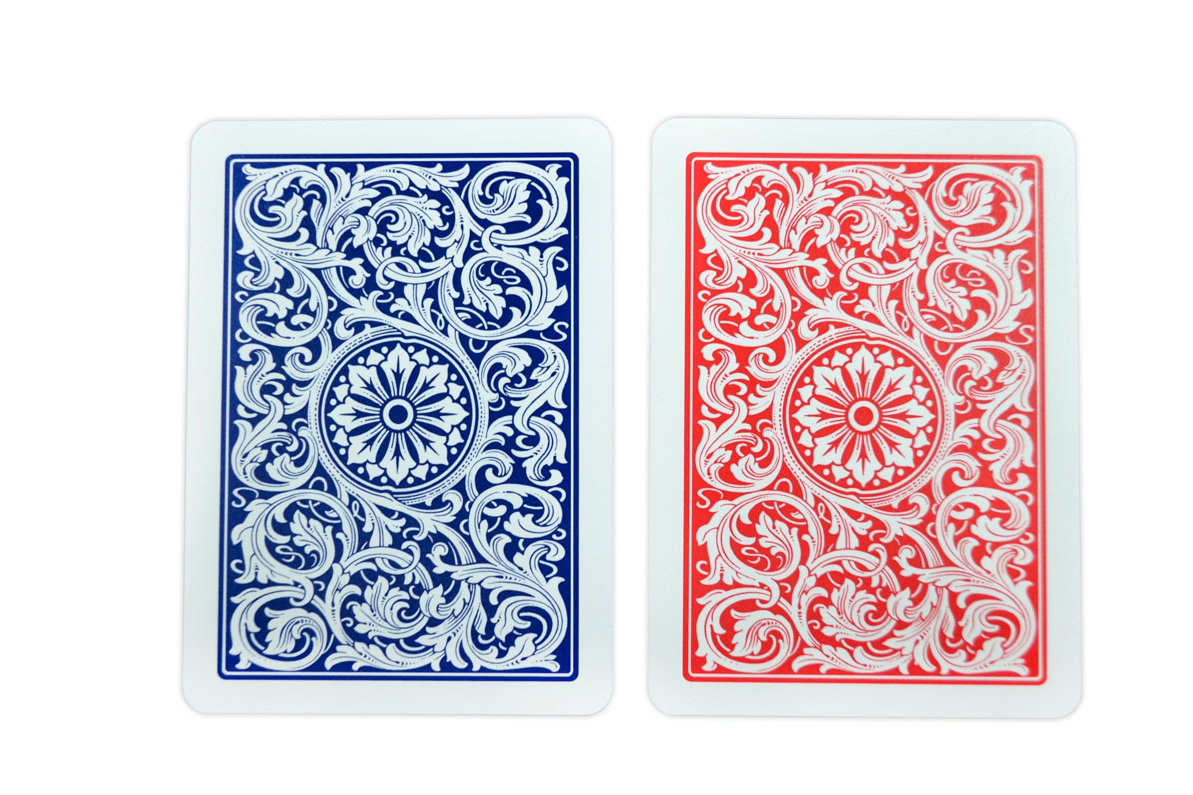 Copag 1546 hard plastic case protects decks during travel.