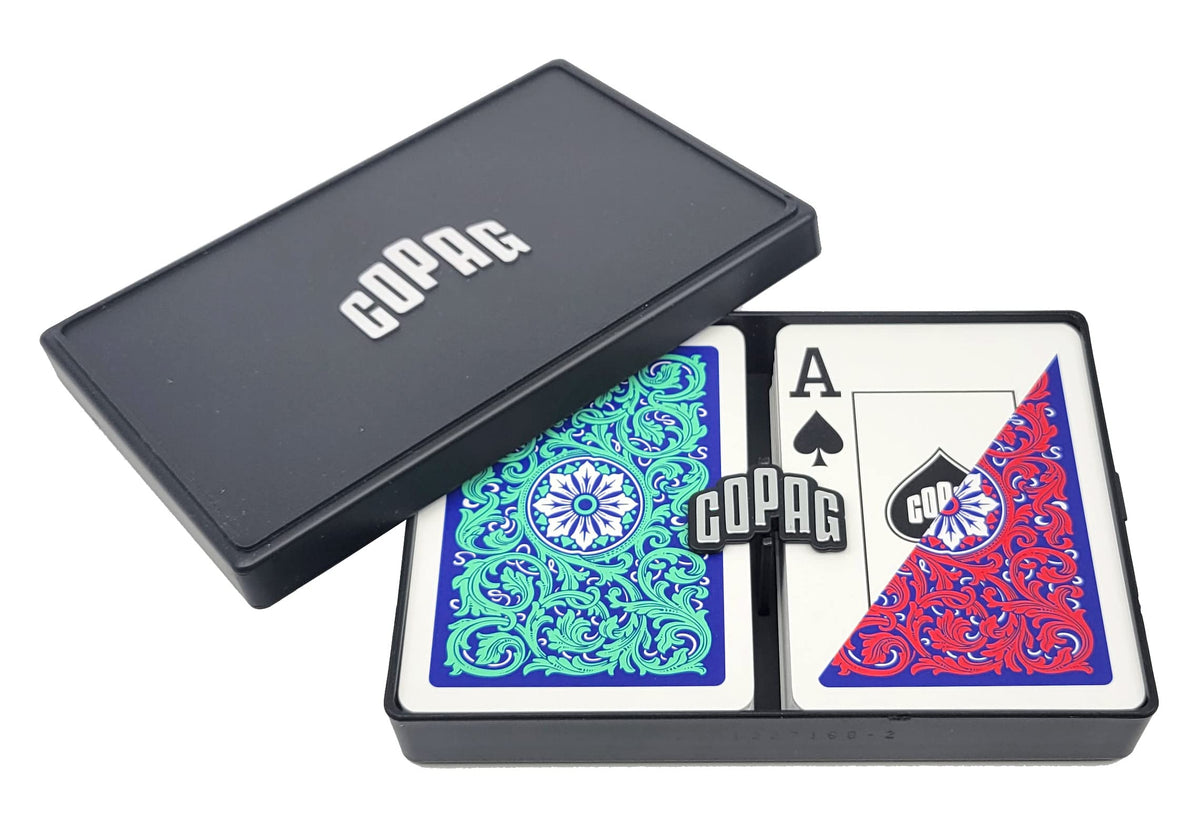 Copag 1546 Neoteric deck green and red poker-size front for smooth shuffles.