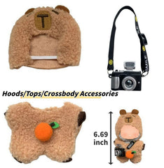 Coruja plush set with bear hoodie and mini camera for pretend photography.