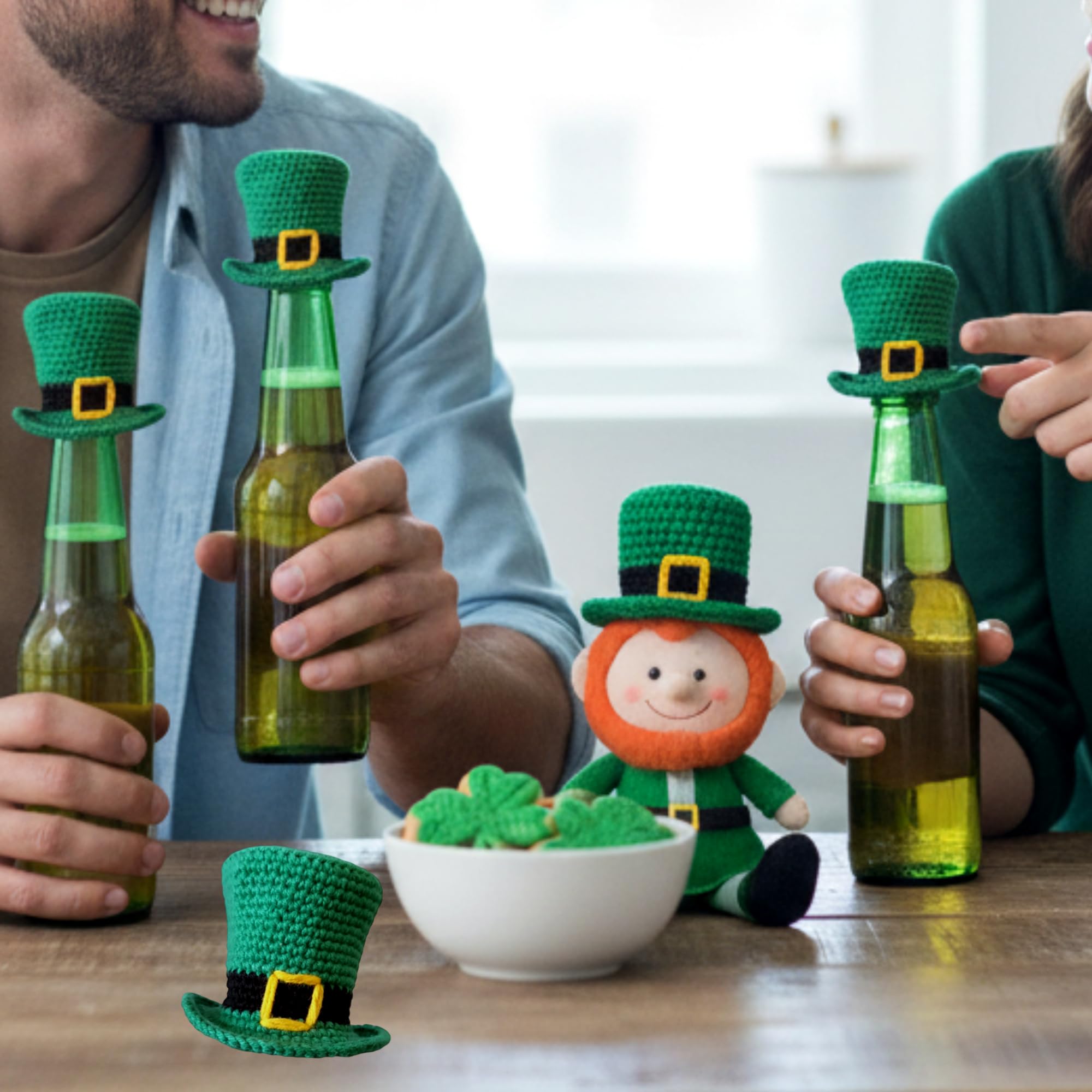 Cotwinter gift-idea-mini-hat-stpat as a thoughtful St. Patrick's Day surprise.