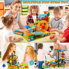 COUOMOXA Marble Run kids building together for collaborative creativity