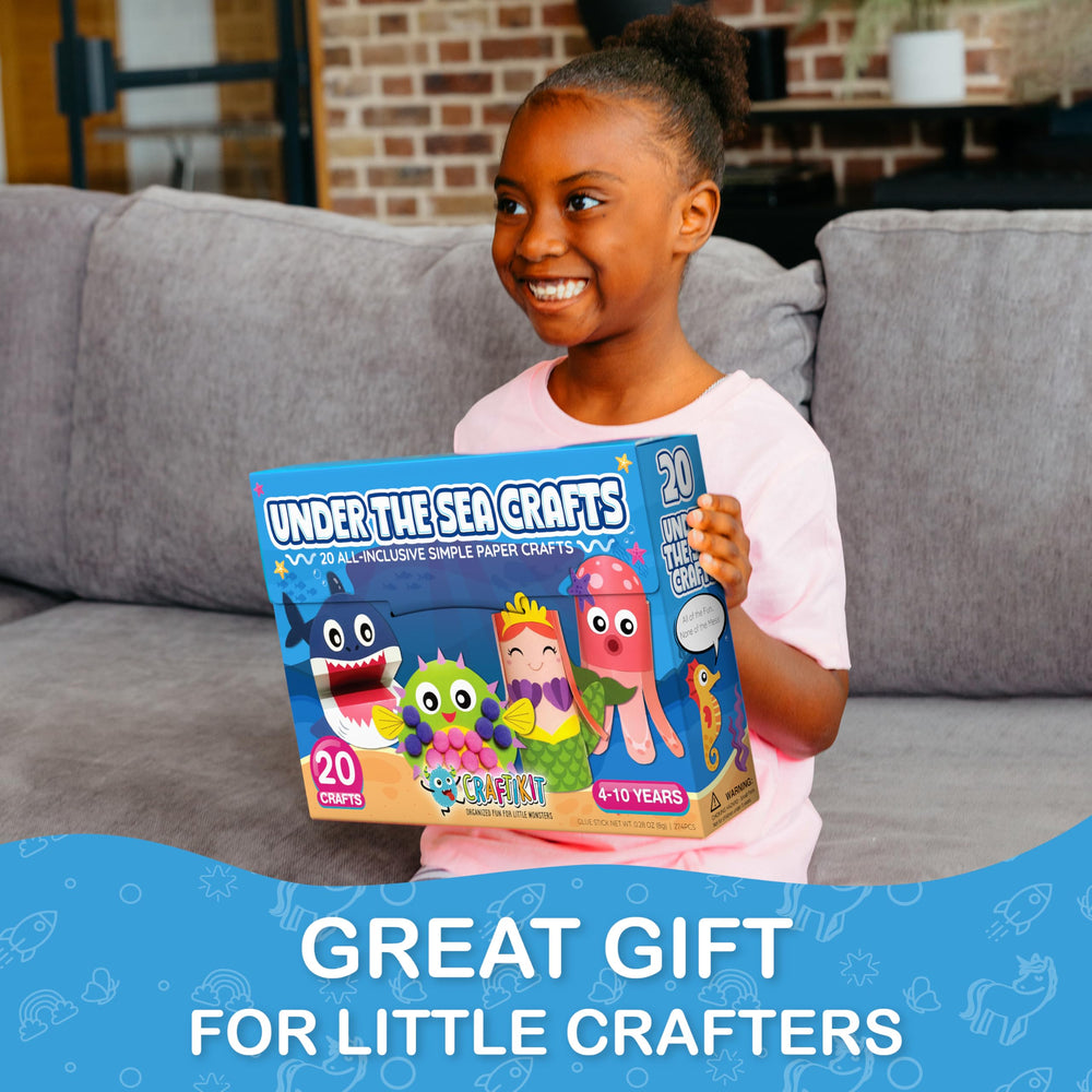 Craftikit 20 Under The Sea shark puppet activity stimulates storytelling.
