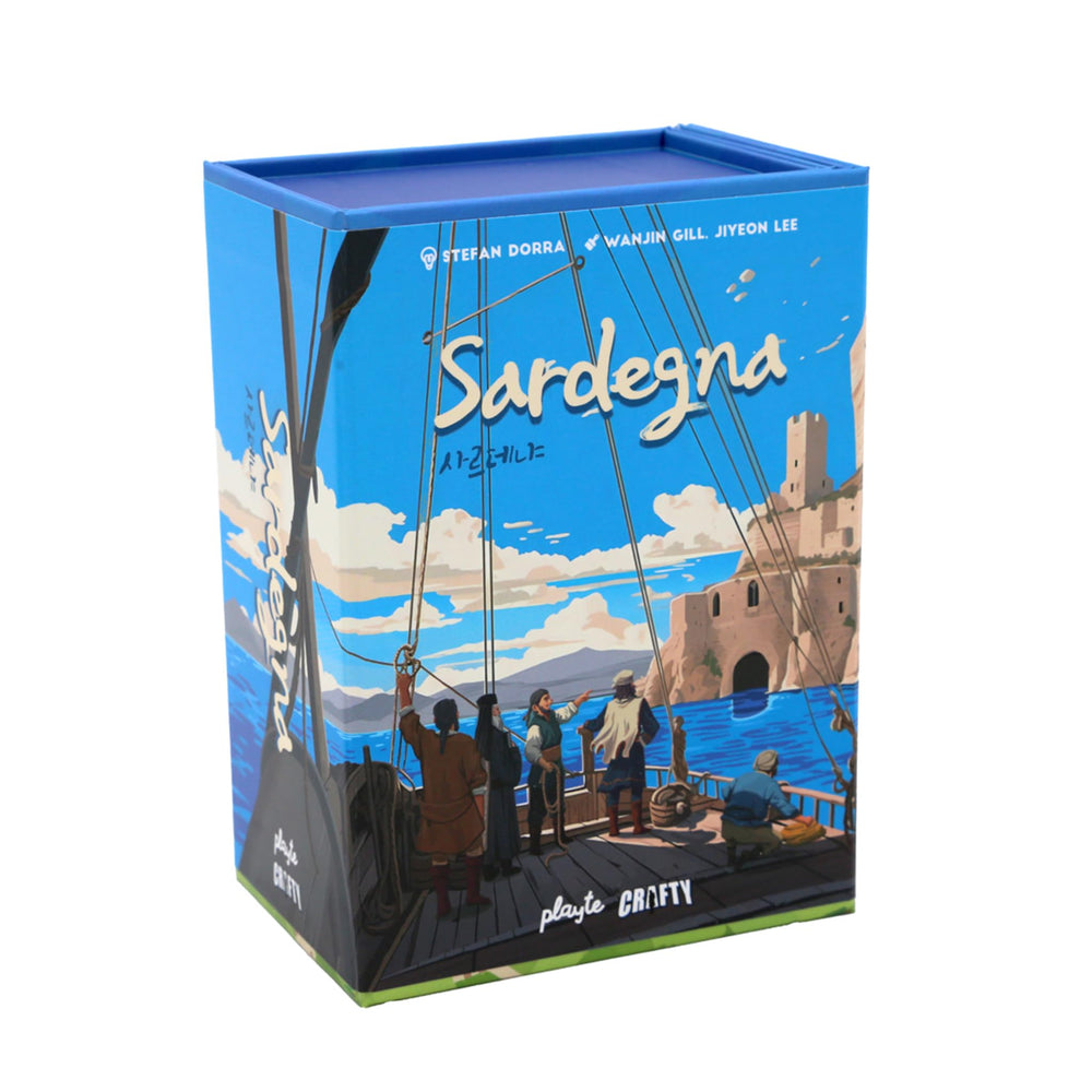 Crafty Games Sardegna Gateway magnetic box closed, hinting at a compact, portable setup.