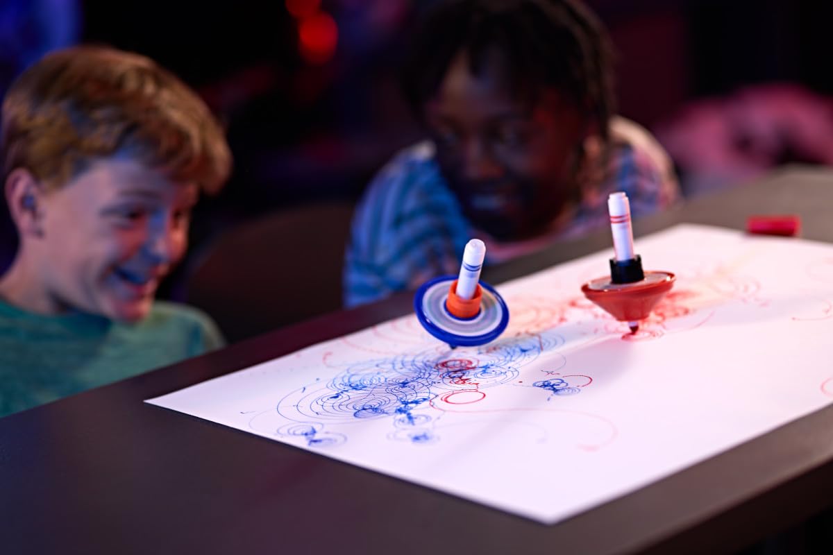 Crayola Colourwhirls Ultra Clean Marker delivers washable colors.