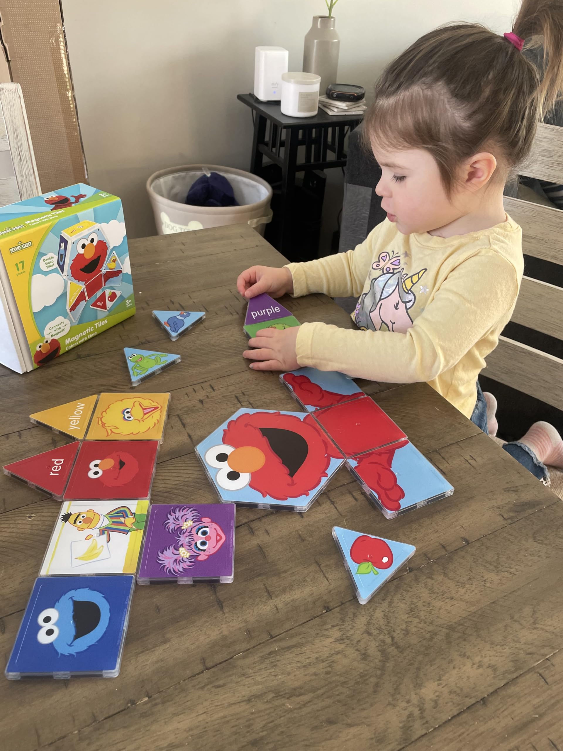 CreateOn Big Bird magnet tile encourages colorful, imaginative structures