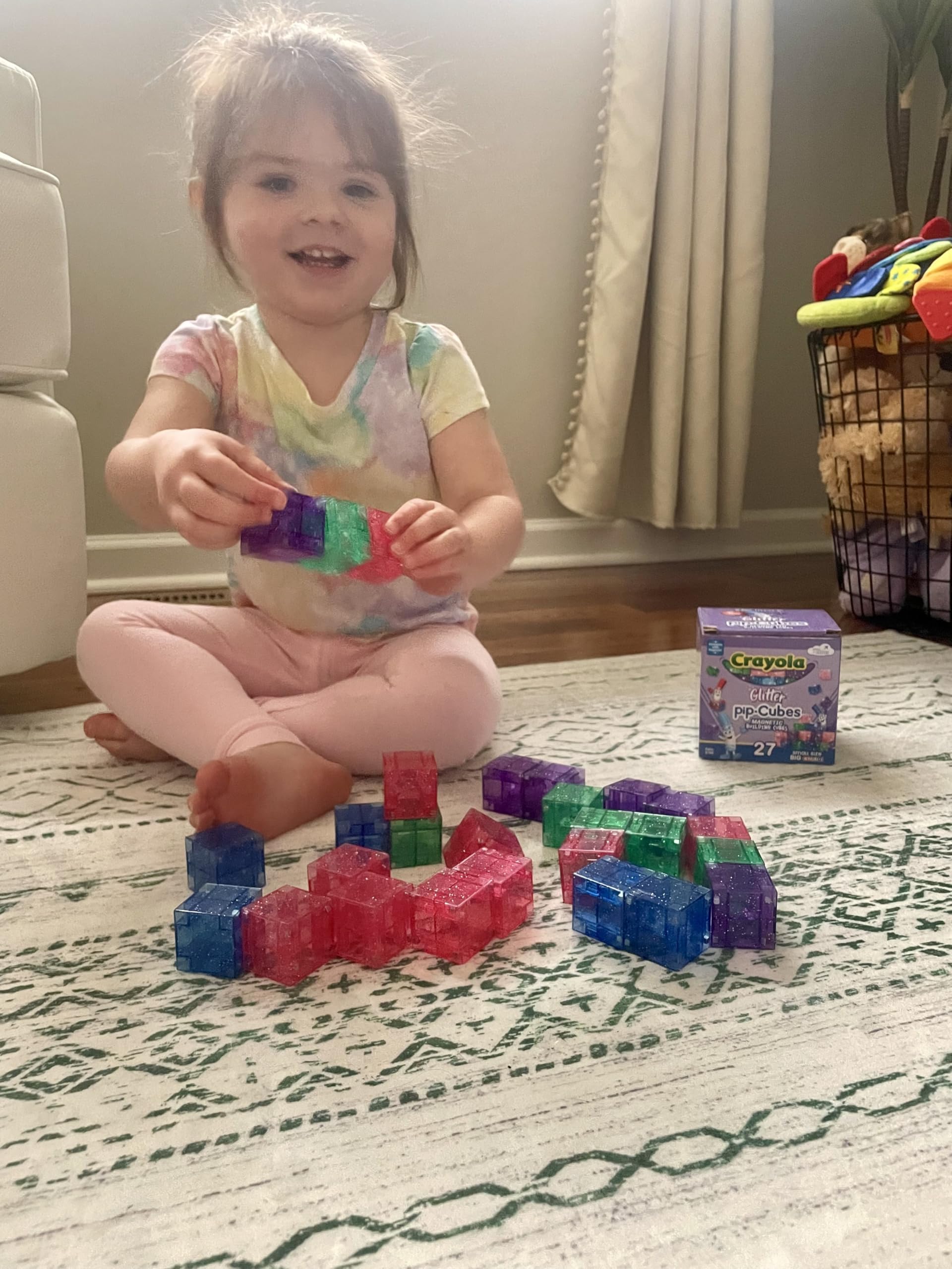 CreateOn Crayola Glitter PIP Cubes travel scene demonstrates portable STEM fun on the go.