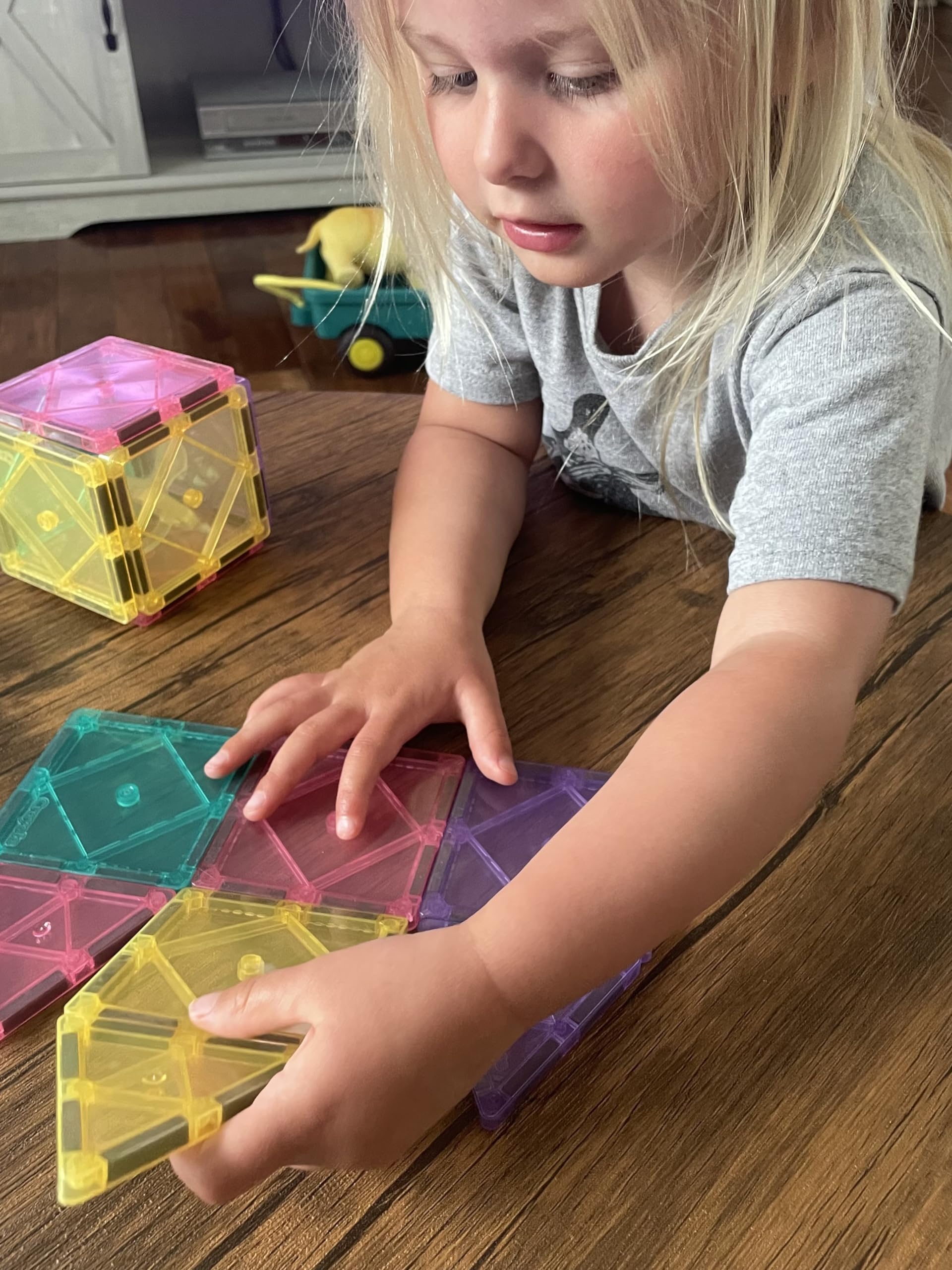 CreateOn Crayola magnetic tiles travel setup keeps kids engaged during trips.