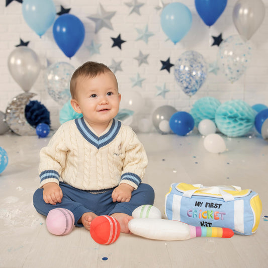CRICBABY My First Cricket Kit squeaky ball pink supports auditory exploration.