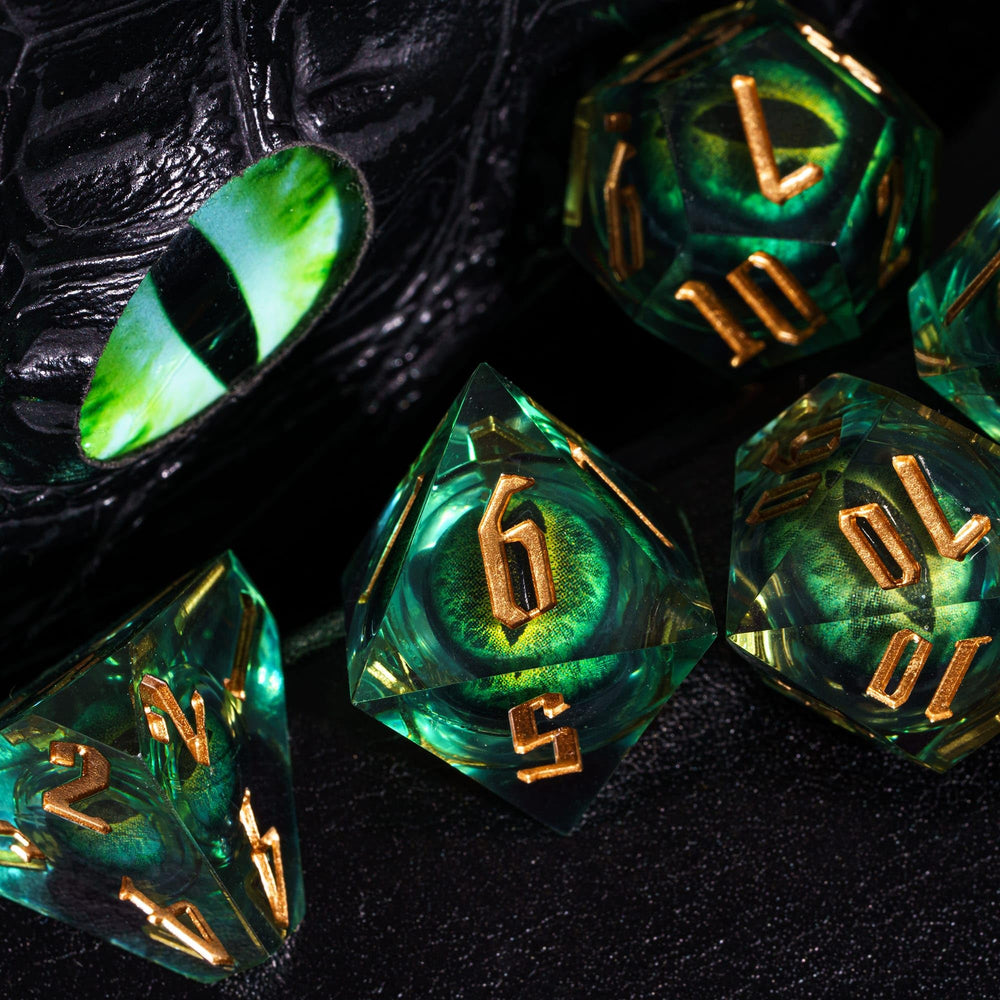 CRITALLIC d20 sharp edge dice enable dramatic, easily read outcomes.