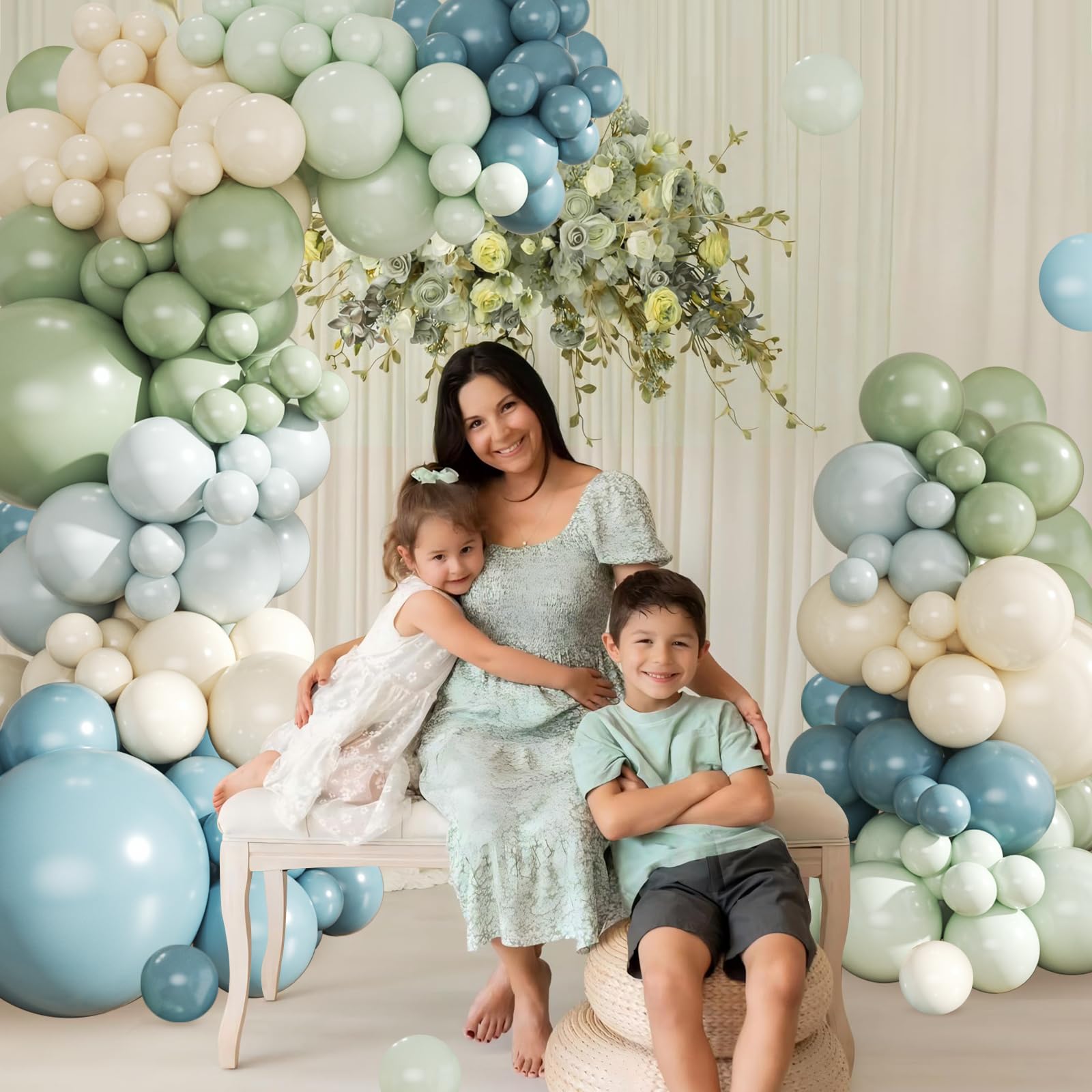 Crossfingers sand white 18-inch balloons add a neutral modern touch.