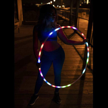 CRTEPST LED hoop glows for 5-6 hours with AA batteries