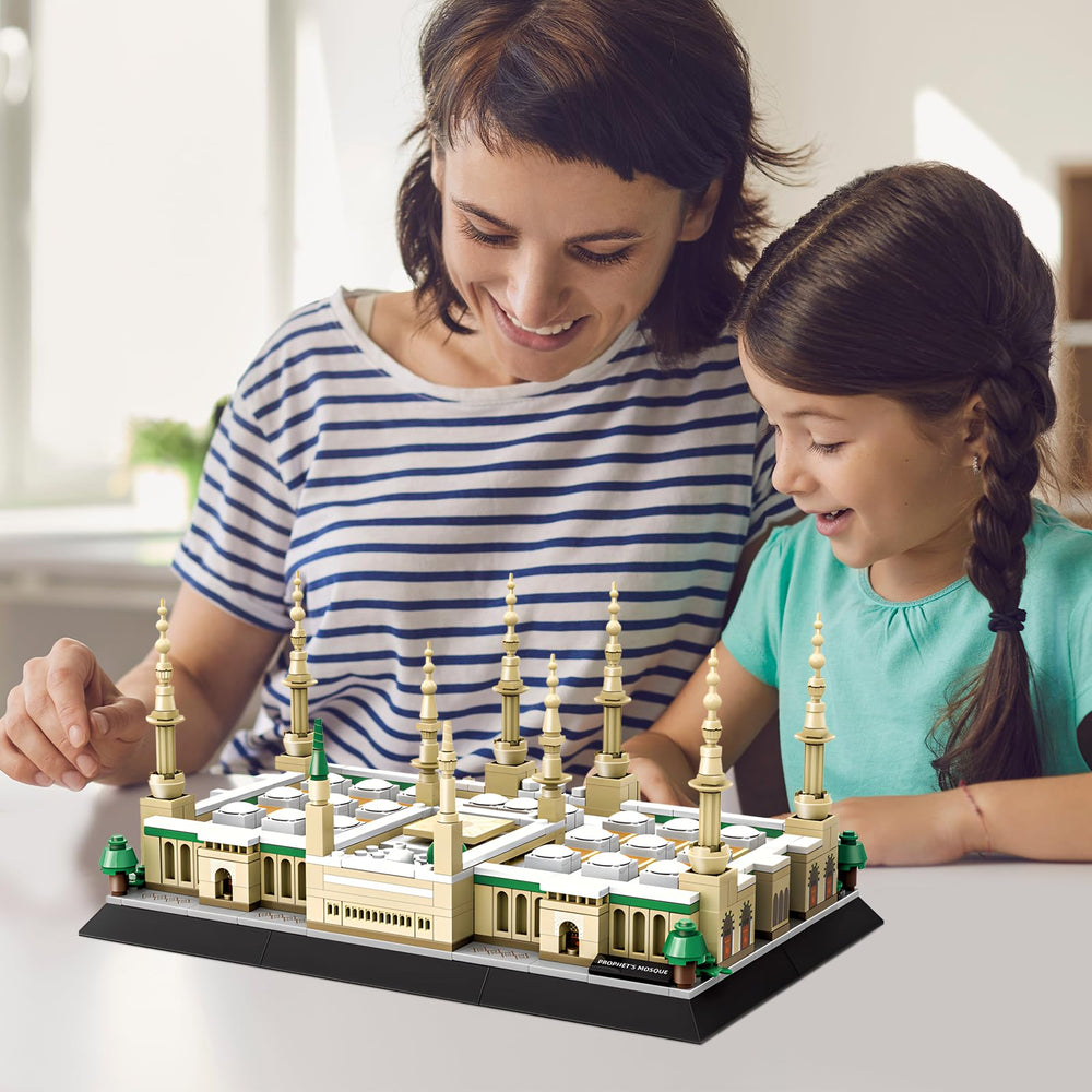 CSNRHG Medina Prophet Mosque model—sturdy kit supports group play and long-term collecting.