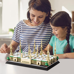 CSNRHG Medina Prophet Mosque model—sturdy kit supports group play and long-term collecting.