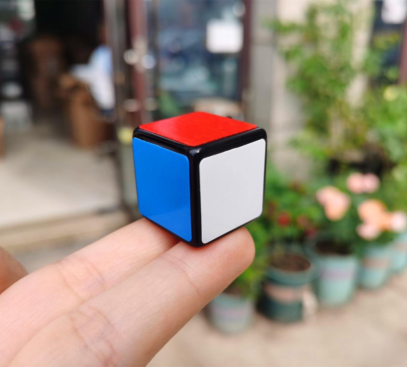 Cuberspeed 1x1x1 speed cube, classic black, smooth turning for clean solves.