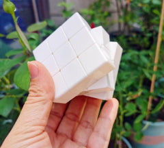 Cuberspeed blank cube surface perfect for doodling and custom designs.