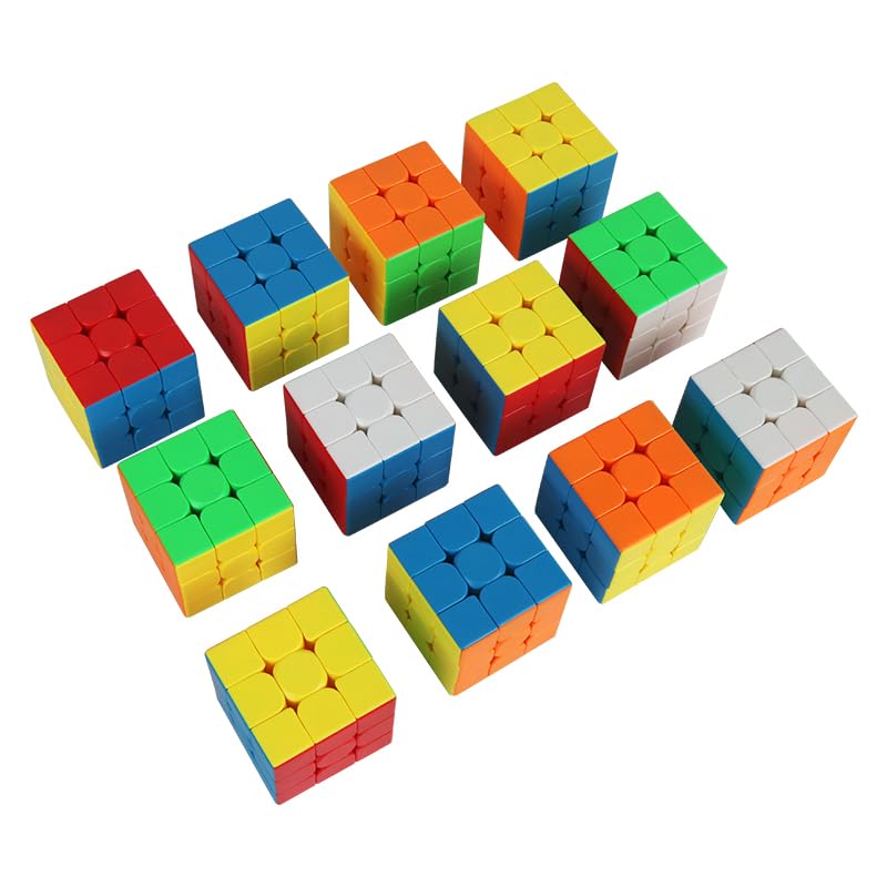 Cuberspeed frosted-surface cubes provide a grippy, comfortable handling during longer sessions.