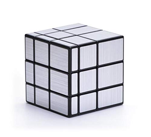 Cuberspeed Mirror Cube 3x3x3 scrambled-shape emphasizes flexibility during practice sessions.