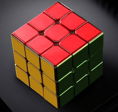 Cuberspeed ShengShou Legend stickerless 3x3 design for clean aesthetics and reliable turns.