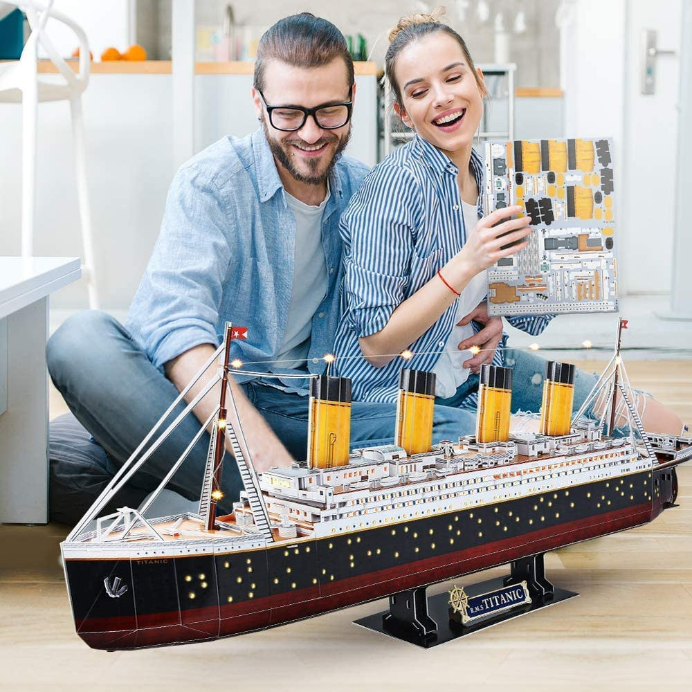 CubicFun Titanic LED accessories and pre-cut foam boards.