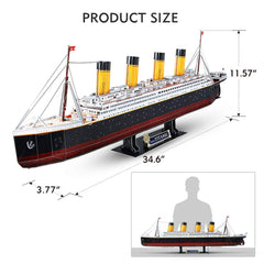 CubicFun Titanic tribute model evokes iconic scenes.
