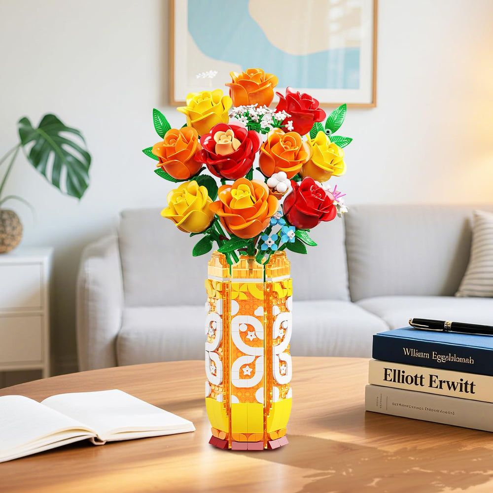 CUBIMANA LED light enhances the bouquet with a warm glow.