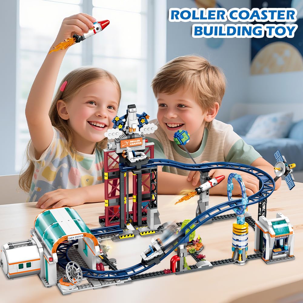 CUBIMANA Space Roller Coaster elevator platform demonstrates lift-action for storytelling
