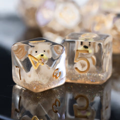 Cusdie easy-to-read dice with golden numerals on high-contrast faces.