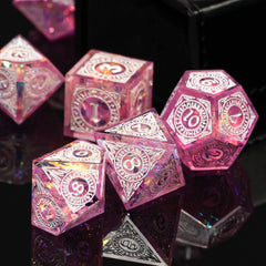 Cusdie mirror-finish dice with precise angles, a striking table presence.