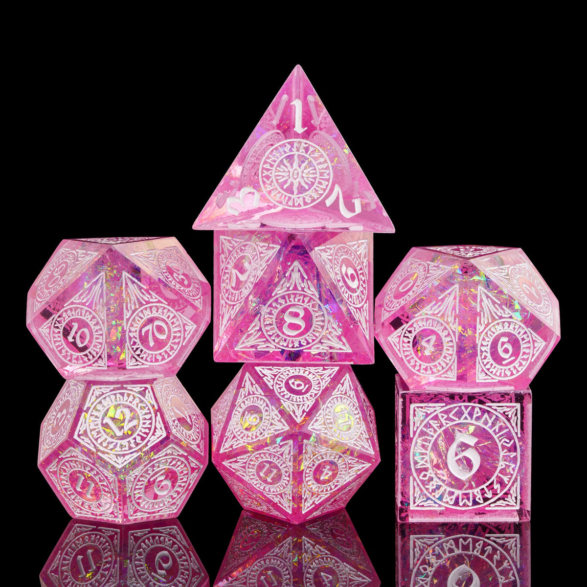 Cusdie pink DND dice with sharp edges; easy-to-read numbers for fast, confident rolls.
