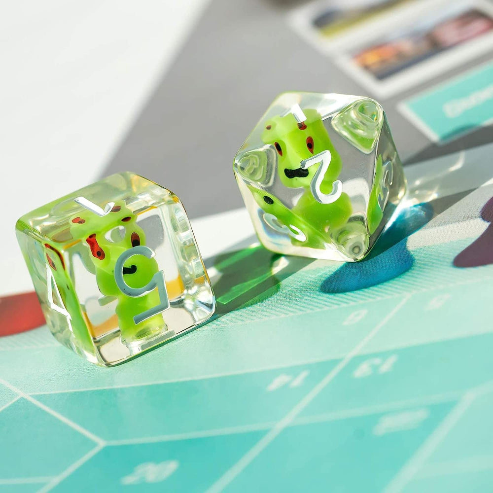 Cusdie risk-free-purchase-support reassures buyers with quick help.