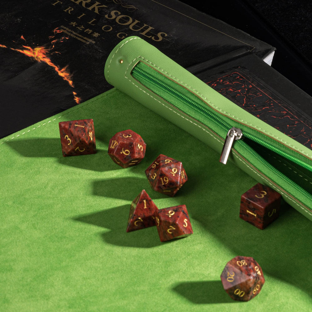 Cusdie rolled dimensions highlight compact carry in small bags.