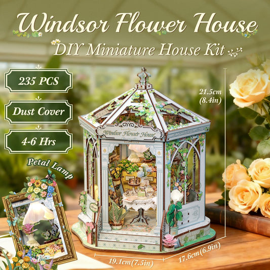 CUTEBEE Windsor Flower House Kit interior trellises with ornate carvings.