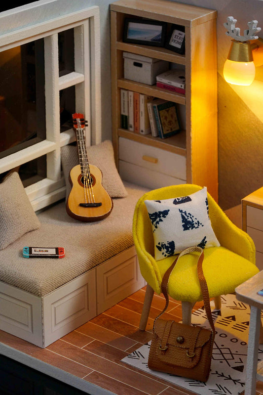 Cuteroom DIY doll house kit dust cover protects the miniature