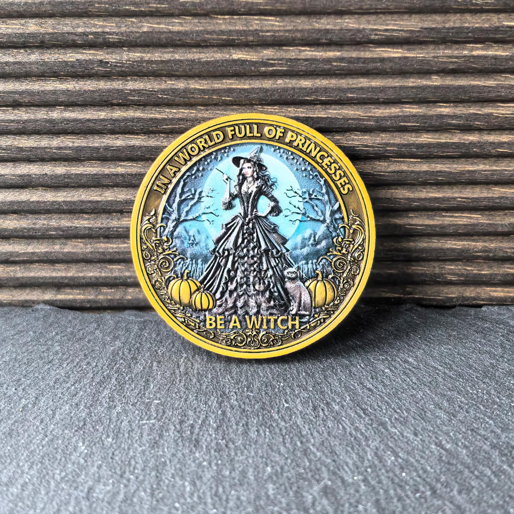 CYOUNG Protective case included keeps the coin safe during display.