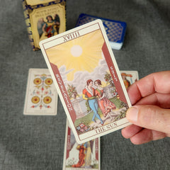 Da Brigh Soprafino Dellarocca Tarot box illustration and label design for elegant protection