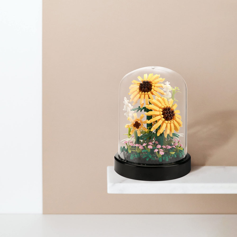 DAFDAG Sunflower dust-cover display protects and elevates your creation