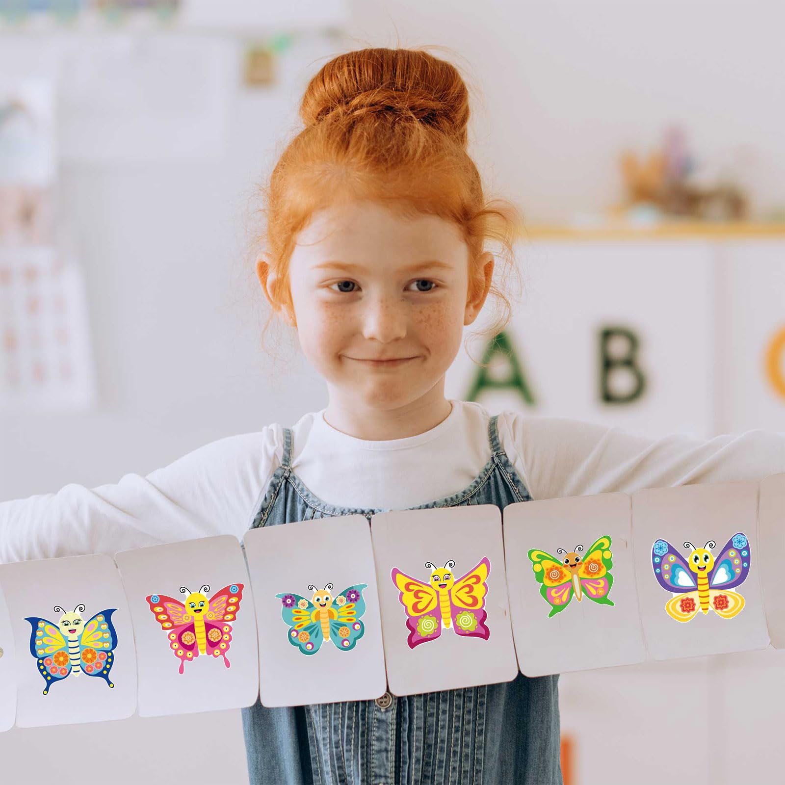 DaiUni kid-friendly vinyl stickers are durable and waterproof for reuse
