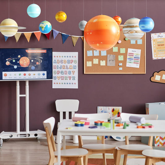 Dan&Darci planet cards included for vibrant space facts