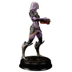 Dark Horse Mass Effect Tali’Zorah detail shot highlighting armor texture.