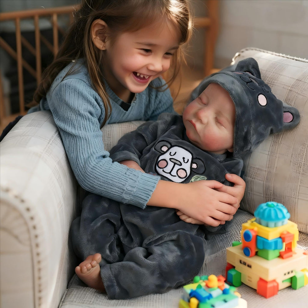 DAYOFF KIDS Reborn doll shows realistic veins and wrinkles for newborn detail.