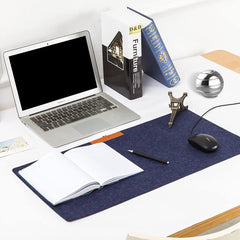 DBlosp desktop gadget illusion ball provides a tactile break for relaxation.
