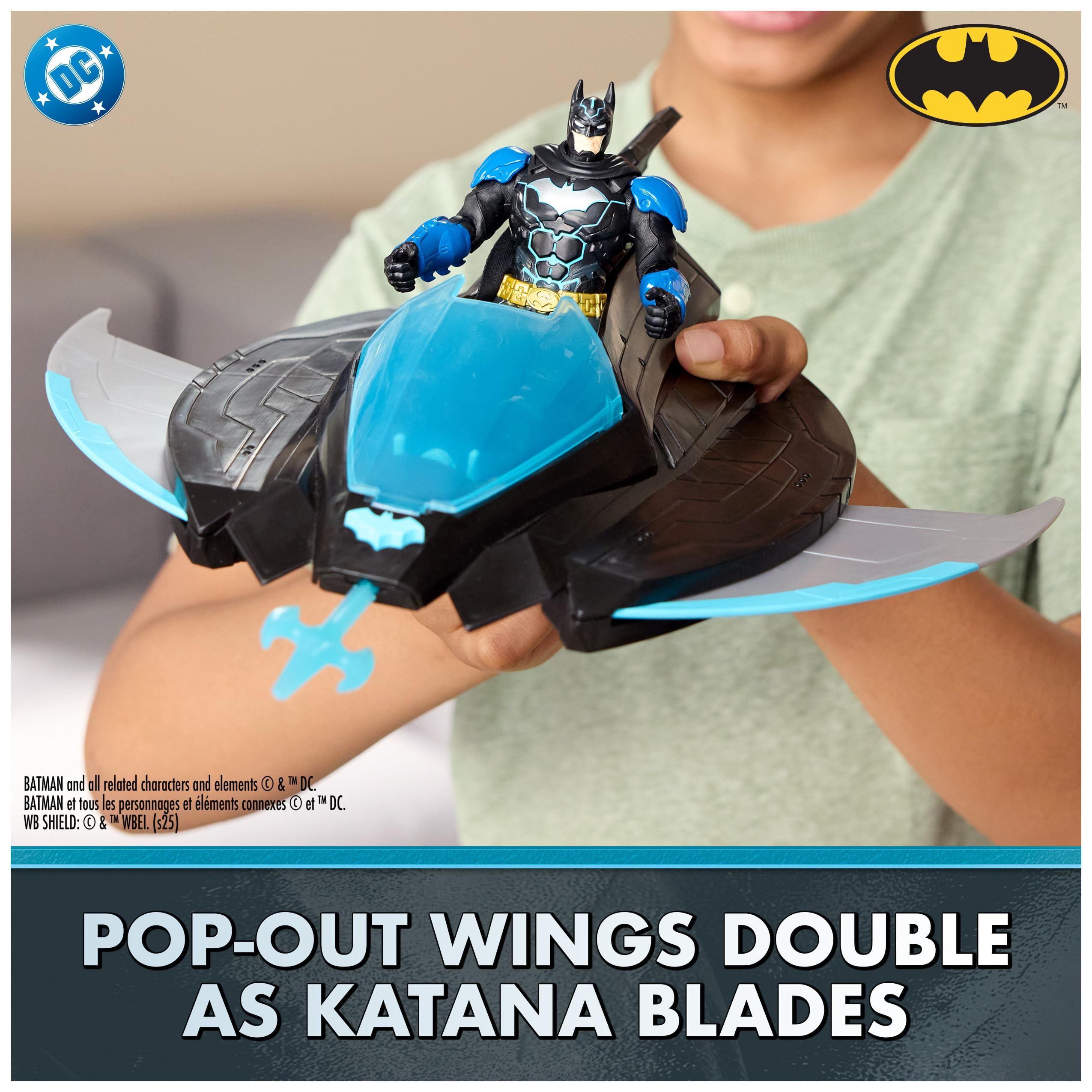 DC Comics Batman Ninja Strike front projectile launcher for action scenes