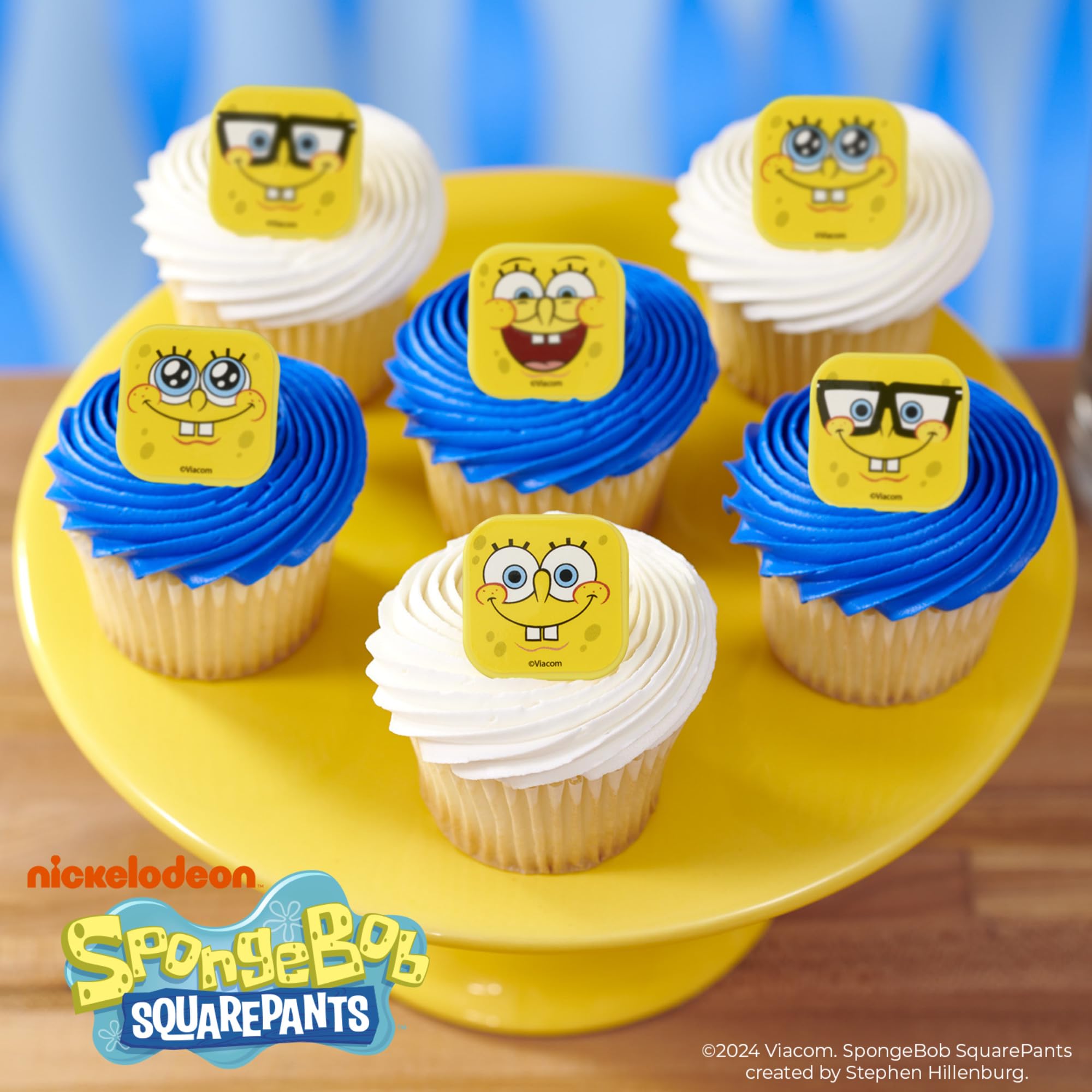 Durable DecoPac SpongeBob ring made of plastic for repeat use.