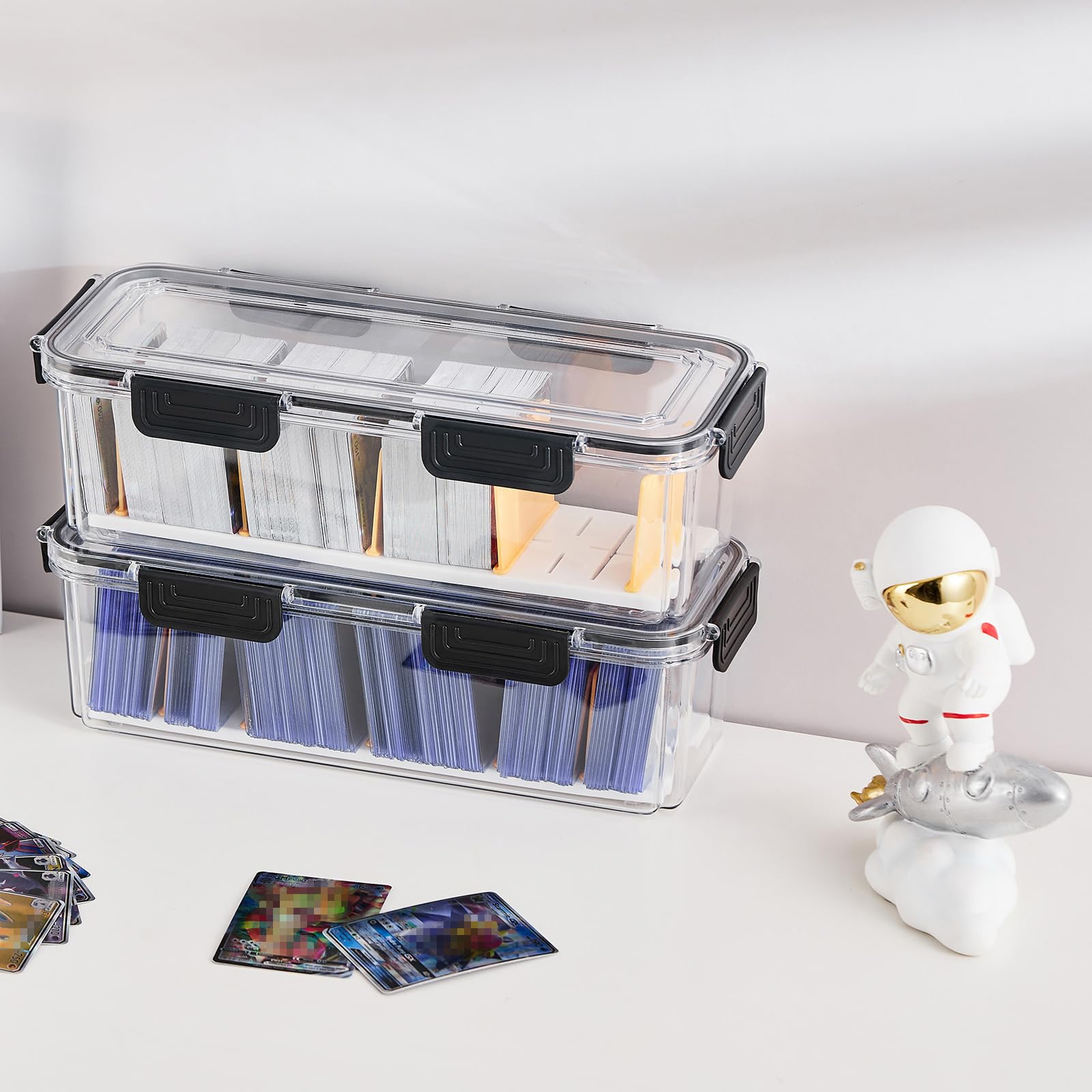 DEEIF box with airtight latches protecting from dust and moisture