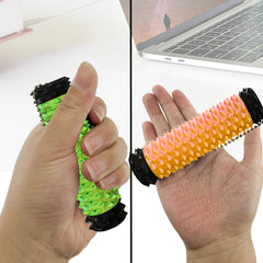 Deiviko spiky grippie keychain close-up for tactile focus
